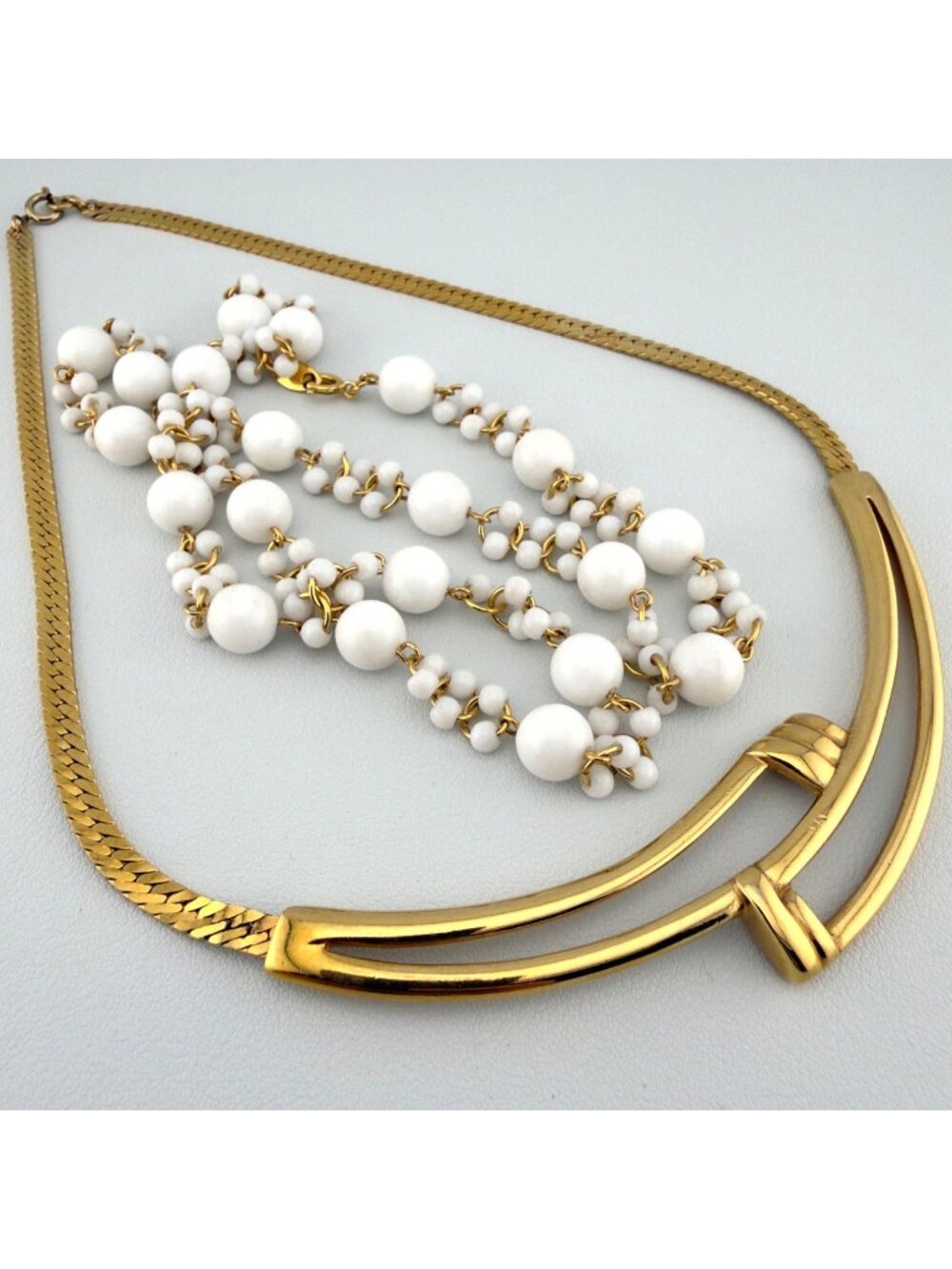Vintage Trifari Necklace Set Gold Tone White Beaded Collar Classic Bar Link
